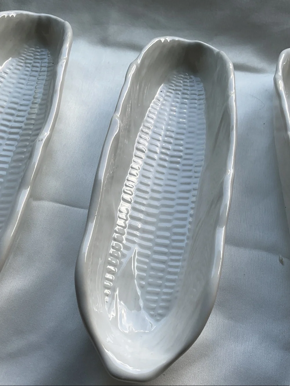 White Ceramic Corn Riblettes Serving Dishes - Set of 3